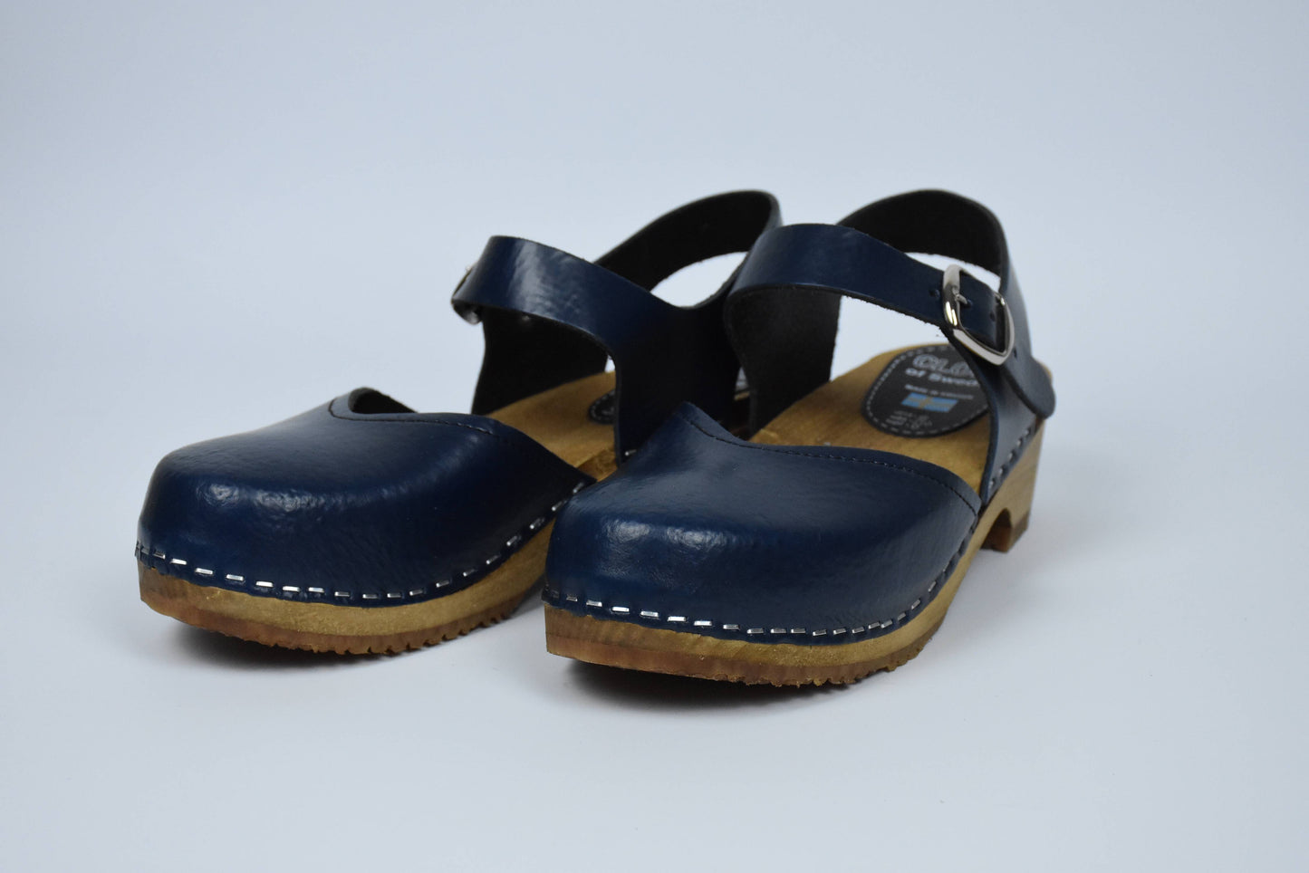 Blauer Elsa Clog (Blue) - Vorderansicht